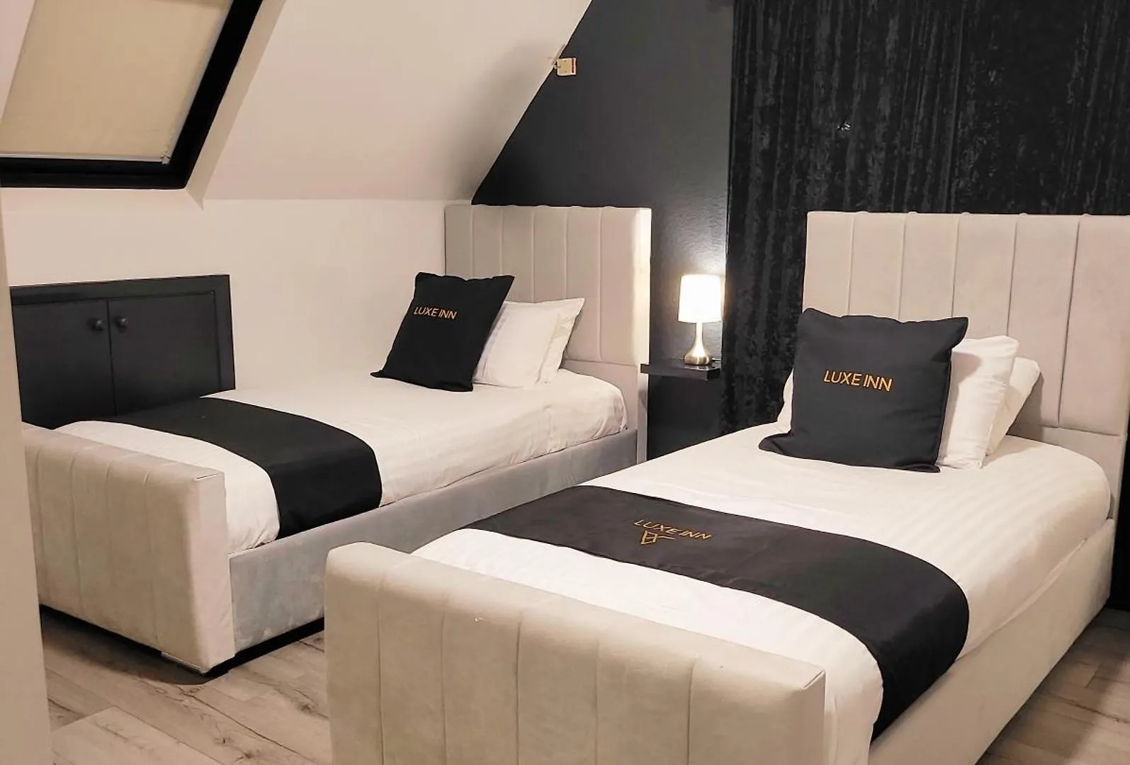 Holiday home Luxury 4 Bed Room House, Heathrow Colnbrook