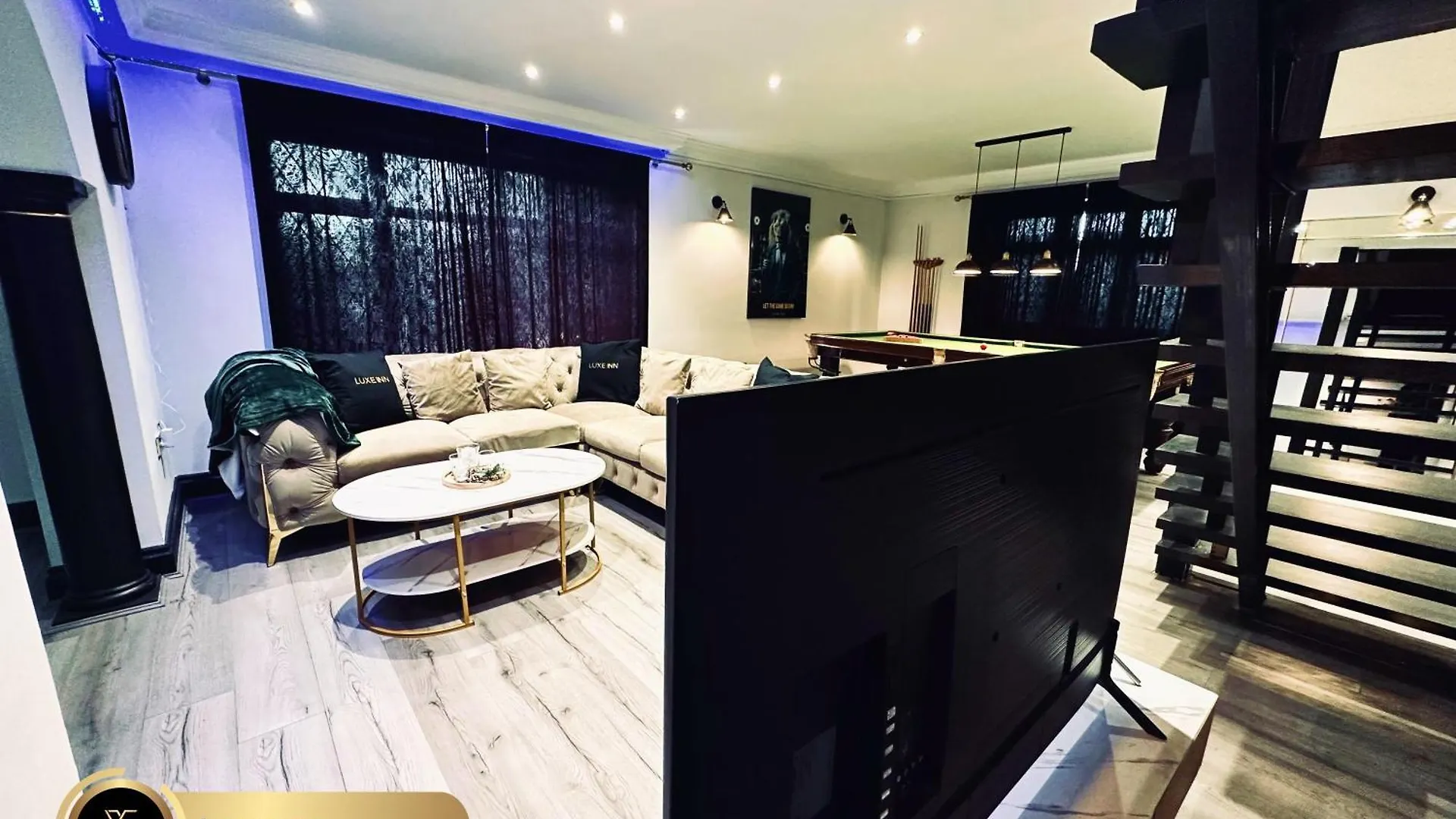 Luxury 4 Bed Room House, Heathrow Colnbrook 0*,
