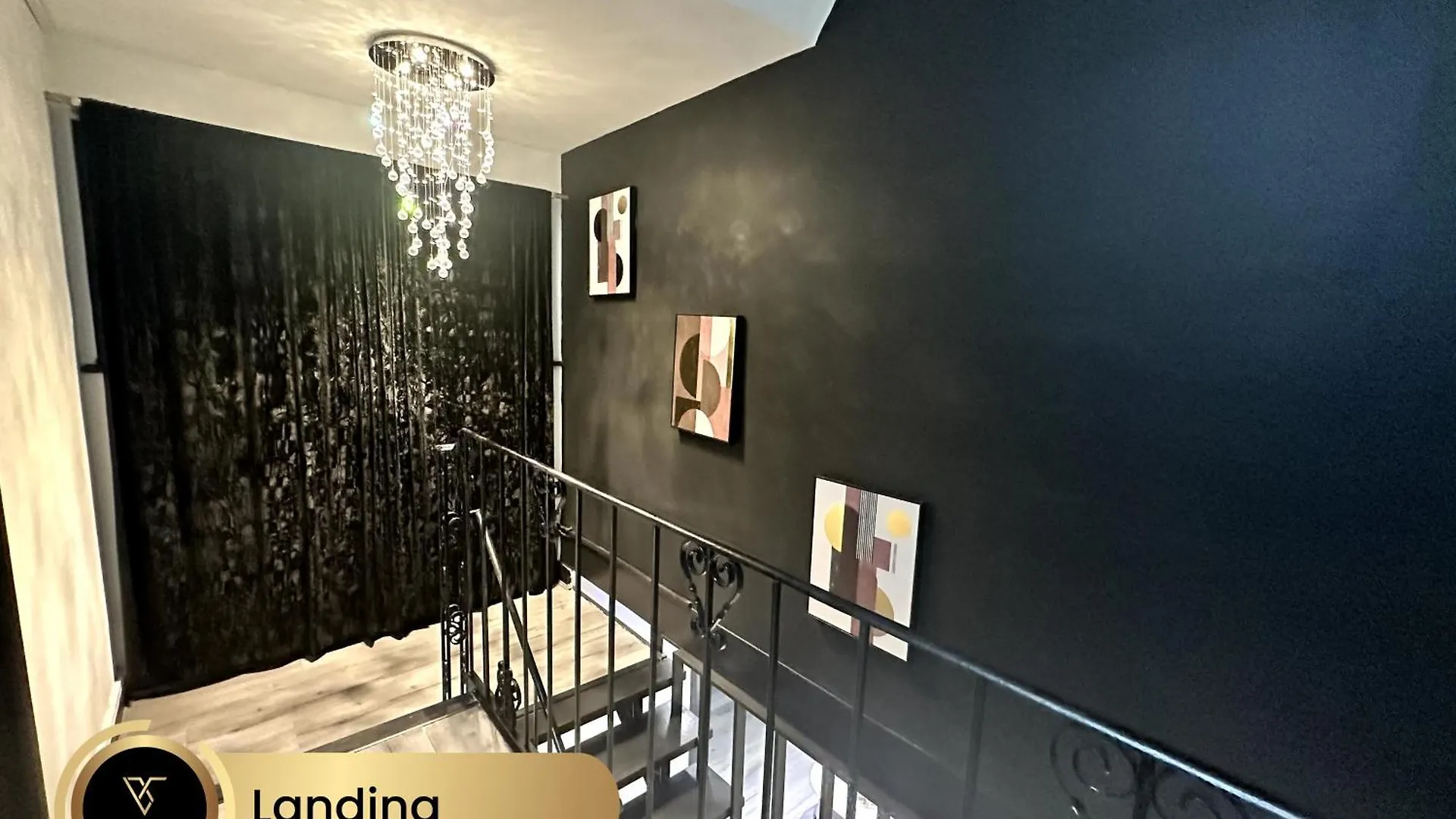 Luxury 4 Bed Room House, Heathrow Colnbrook 0*,  United Kingdom